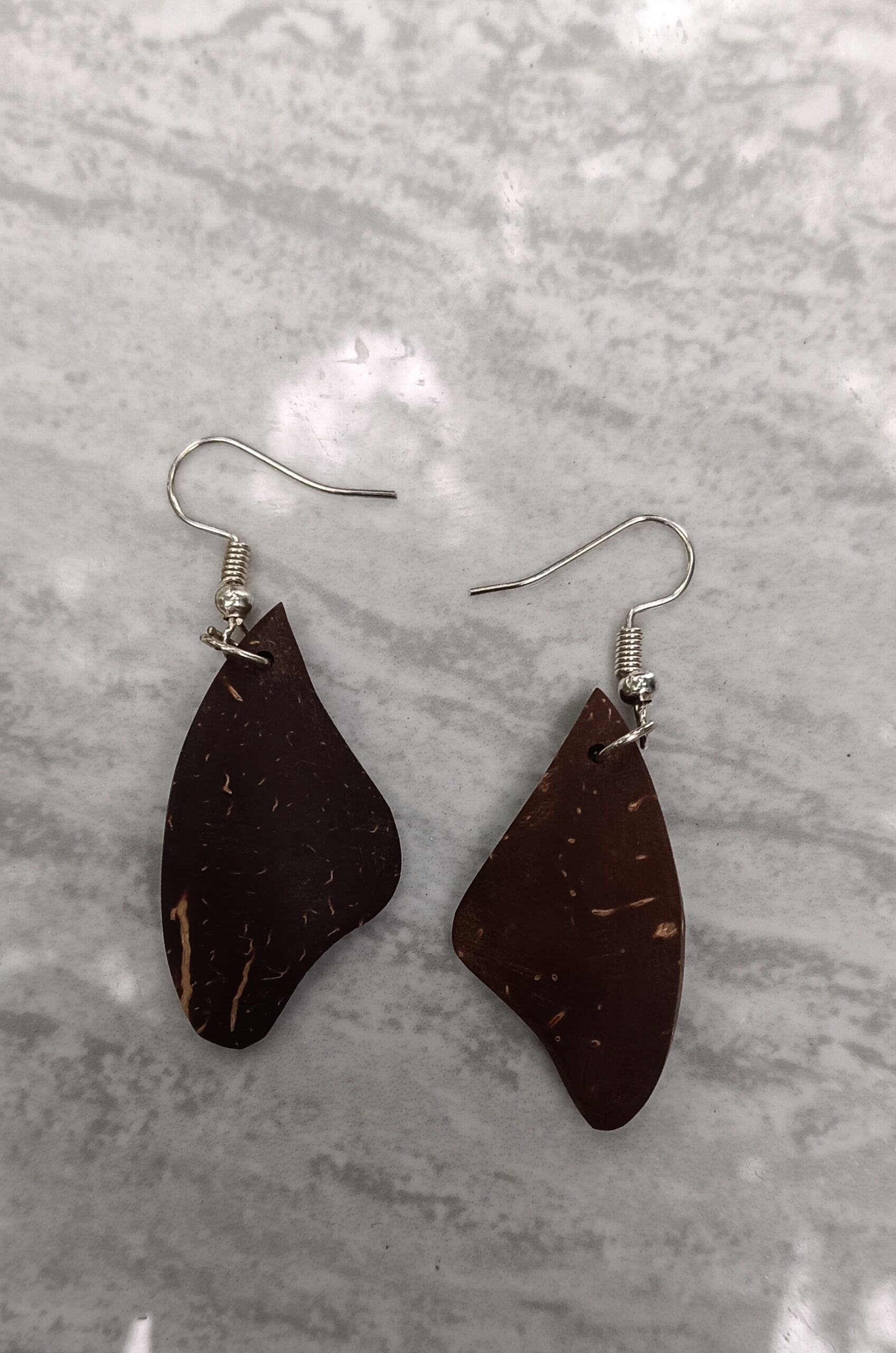 Abstract Curve Ear Ring - Image 4